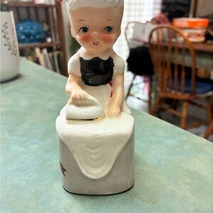 Vintage Fort Worth souvenir Ceramic Figurine with Iron